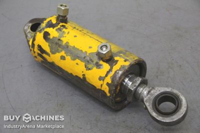 Hydraulic cylinder unbekannt Hub 58 mm