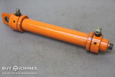 Hydraulikzylinder unbekannt Hub 300 mm