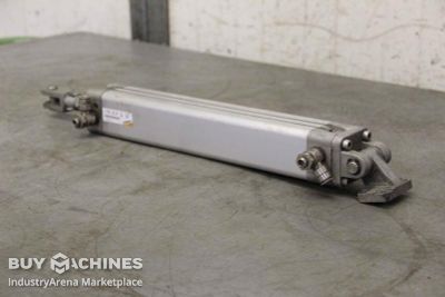 Pneumatic cylinder Camozzi 61M2PO40A0250  Hub 250 mm