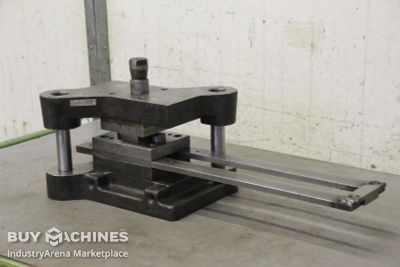 2 column punching tool VEB Auer Werkzeugbau A 125 x 250