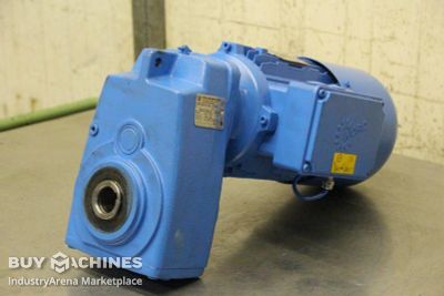 Getriebemotor 1,5 kW 119 U/min Nord SK 1282AG-90L/4 BRE20