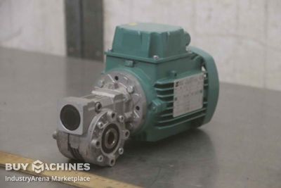 Gear motor: 0.09 kW 138 rpm Varvel SRS02810G314