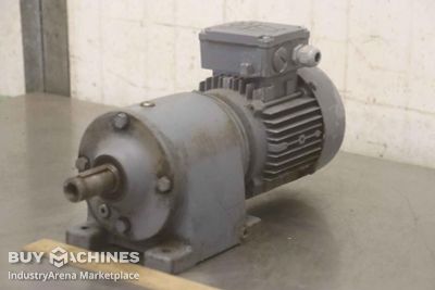 Gear motor 0.37 kW 32 rpm SEW Eurodrive R40 DT71D4