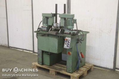 Milling machine with two spindles unbekannt Zweispindel-Fräsmaschine