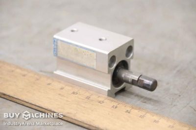 compact cylinder Festo Hub 10 mm