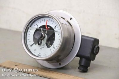 Pressure gauge with contact device Wika 233.50.100 16 bar