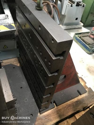 T-Nutenaufspannwinkel aus Guss: 700 x 550 mm