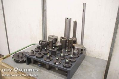 Milling mounts SK50 23 pieces Diverse verschiedene Ausführungen