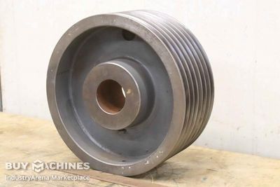 V-belt pulley with 7 grooves Guss SPB 330-7 (17 mm)