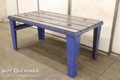 Clamping plate with T-slots unbekannt 1820/1010/H840 mm