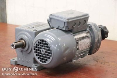 regelbarer Getriebemotor 0,25 kW  59 - 11 U/min Lenze GST05-2W VBR 1B  GST05-2K VBR 071-12 10B  MDERABR 071-12