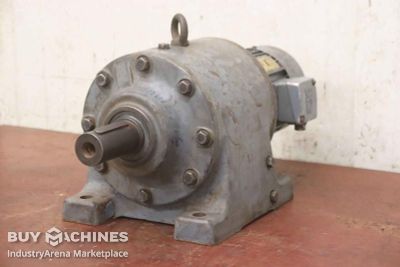 Getriebemotor 1,5 kW 30,5 U/min SEW R83WD90L-4