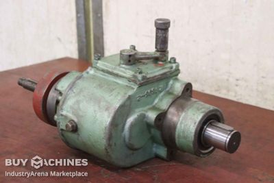 Gearbox 1:8 / 1:2 Lenze 550/270/300 mm