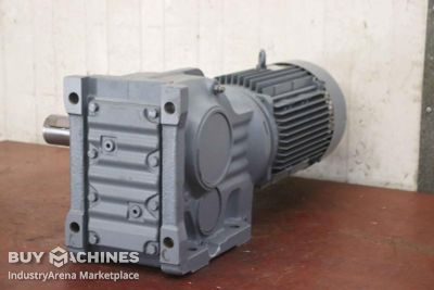 Gear motor 1.8/3.3 kW 9/18 rpm SEW-Eurodrive K77 DV132S8/4/TF