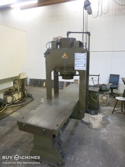 MÜLLER HP 225