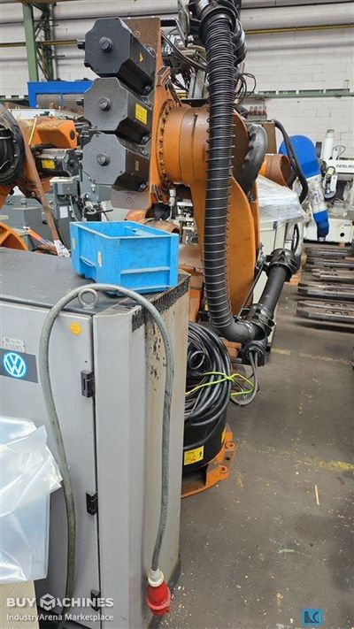 Industrial robots for general industrial applications  KUKA KR 125/3