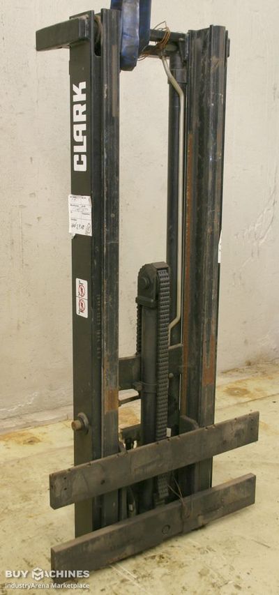 forklift mast Clark 1,6 to 2,9m