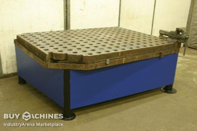 Clamping plate Guss 2100/1700/H1030 mm