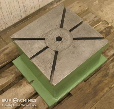 Clamping plate with T-slots Stahl 450/450/D60/H305 mm
