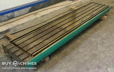 Clamping plate with T-slots unbekannt Größe 2900/610/H185 mm