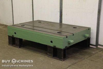 Aufspannplatte mit T Nuten unbekannt 1970/1200/H520 mm
