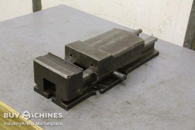 hydraulischer Maschinenschraubstock Unbekannt Spannweite 330 mm